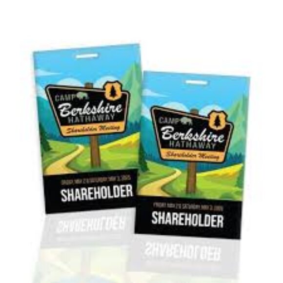 2 2025 BERKSHIRE HATHAWAY ANNUAL SHAREHOLDER MEETING PASS MAY 3 2 COUNT IN HAND! - Picture 1 of 2
